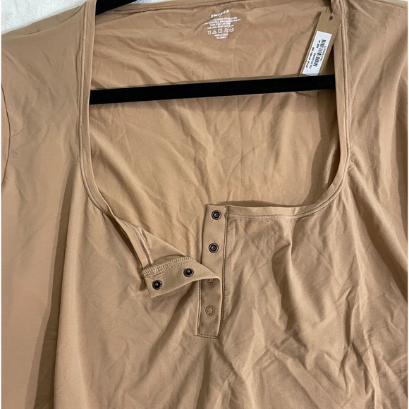 NWT Skims 3/4 Button Down Henley Short Sleeve Crop Top Ochre Color Size 4X - Picture 6 of 7